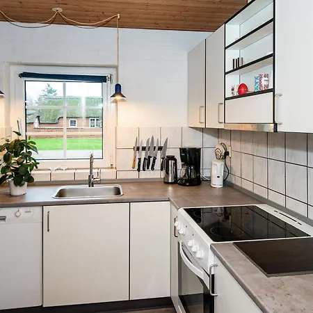 Luxury Pool Retreat - By Traum *