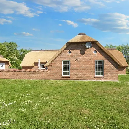 Luxury Pool Retreat - By Traum Fjand Gårde